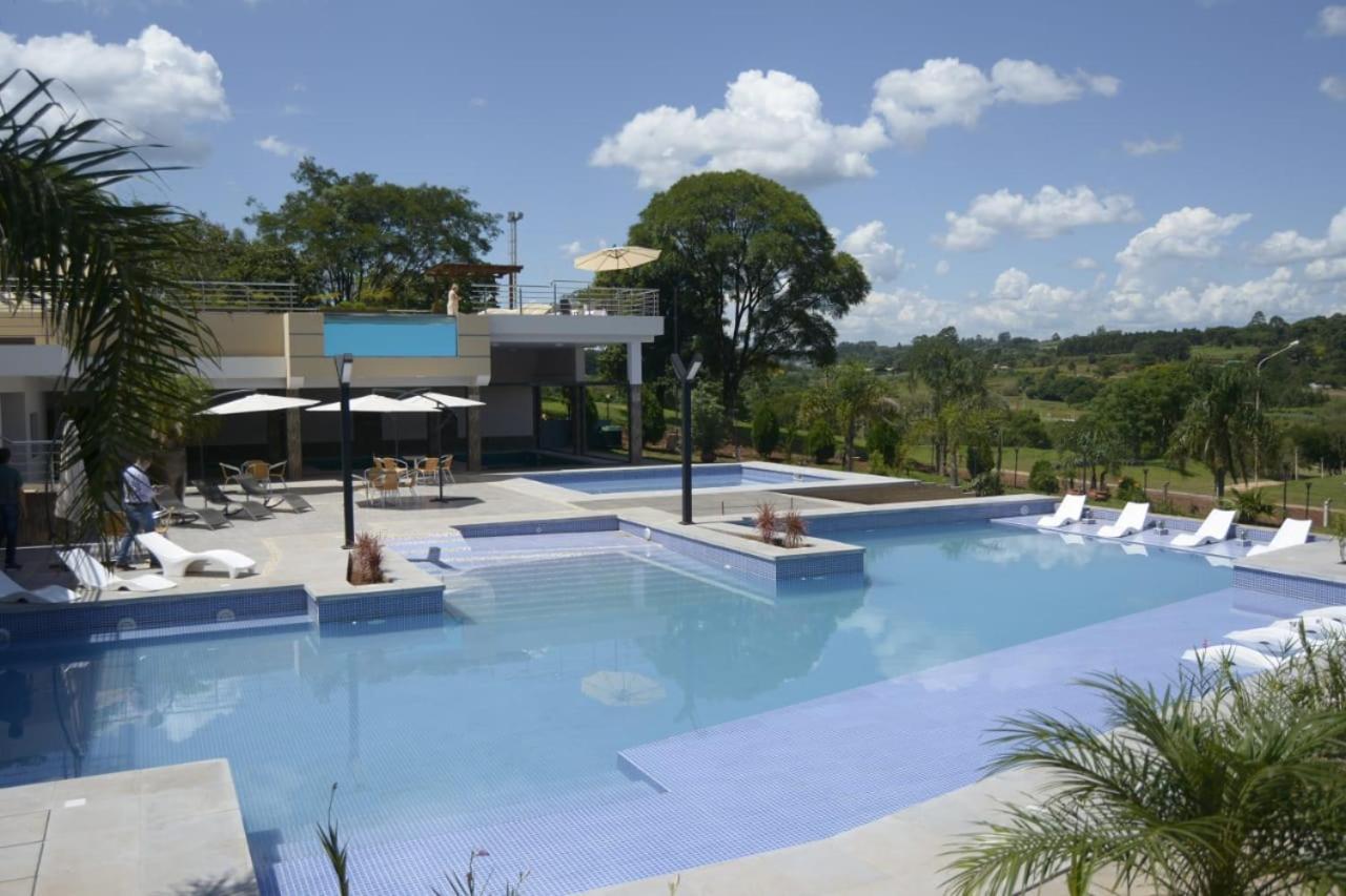 Austral Hotel Dos de Mayo Eksteriør billede